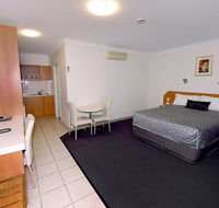Carriers Arms Hotel Motel - Redcliffe Tourism