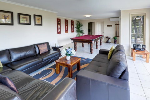 Casa Al Lago - Redcliffe Tourism 1