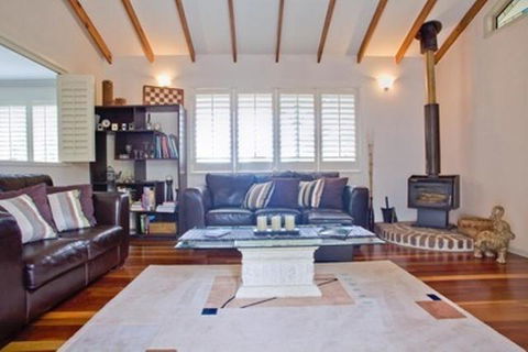 Cayambe View B&B - Redcliffe Tourism 3