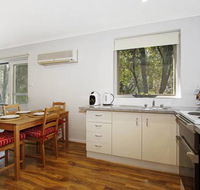 Cedar 6 - fully renovated apartment - Redcliffe Tourism