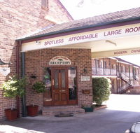 Cedar Lodge Motel - Redcliffe Tourism