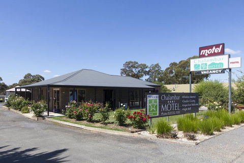 Chalambar Motel - Redcliffe Tourism 0