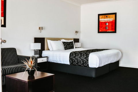 Charles Sturt Suites & Apartments - Redcliffe Tourism 2