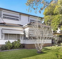 Charming Home in Sydney - Redcliffe Tourism