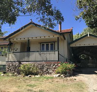 Cherry Blossom Cottage - Beechworth-Getaways - Redcliffe Tourism