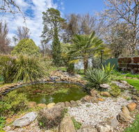 Cherry Lane - Close to the heart of Bright - Redcliffe Tourism