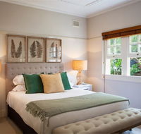 Chic Apartment with Sun Lounge Near Manly Beach - Redcliffe Tourism
