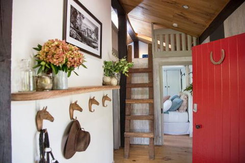 Chum Creek Hut - Redcliffe Tourism 1