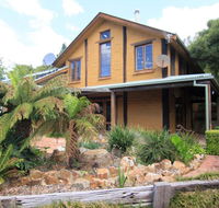 Cindy Cottage - Redcliffe Tourism