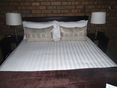 City Colonial Motor Inn - Redcliffe Tourism 2