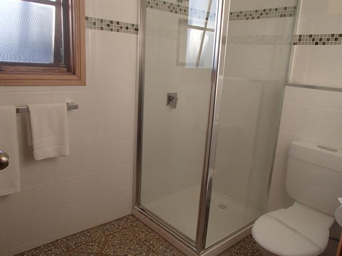 City Colonial Motor Inn - Redcliffe Tourism 3