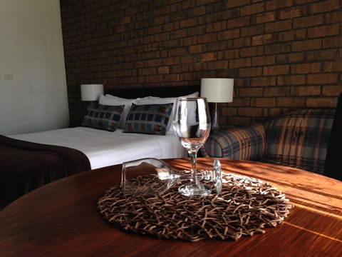 City Colonial Motor Inn - Redcliffe Tourism 0