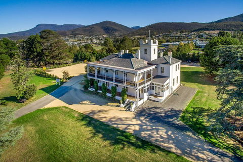 Claremont House - Redcliffe Tourism 0