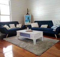 Classic Q'slander Huge Deck Pool Cowboy Stadium - Redcliffe Tourism