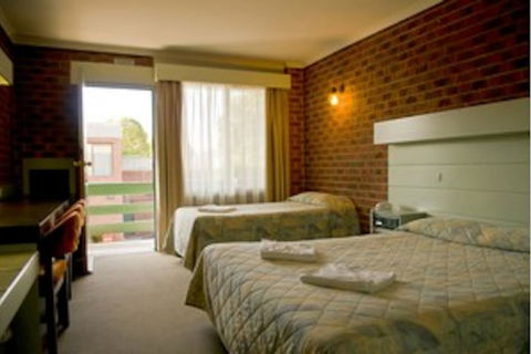 Classic Twin-bed Room 1 In Oakleigh - Redcliffe Tourism 2