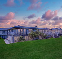 Cliff Top - Redcliffe Tourism