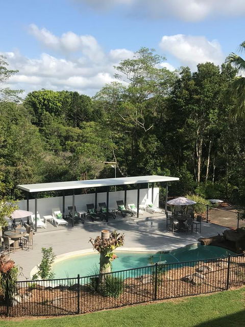 Clouds Montville - Redcliffe Tourism 2