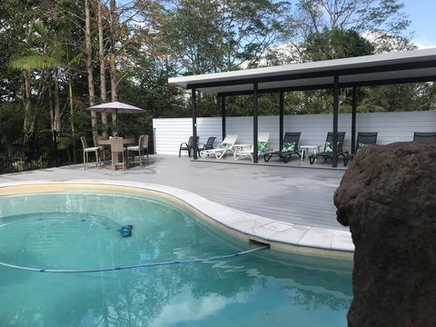 Clouds Montville - Redcliffe Tourism 3