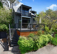Cloudsong Chalet 1 - Close to the village centre - Redcliffe Tourism