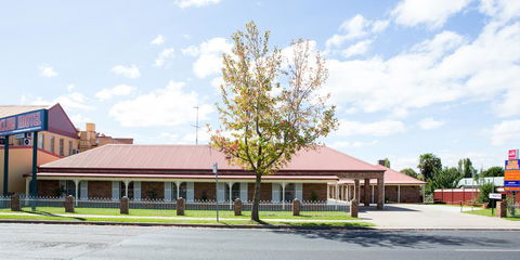 Club Motel Armidale - Redcliffe Tourism 3