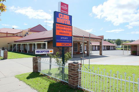 Club Motel Armidale - Redcliffe Tourism 1