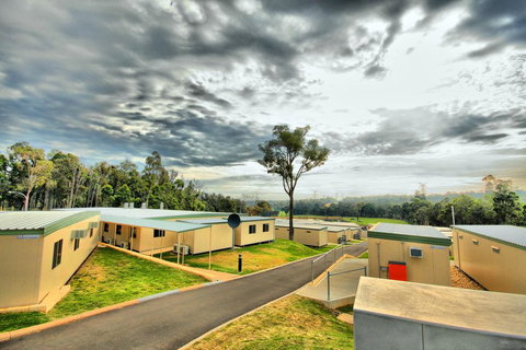 Collie Hills Accommodation Village - Redcliffe Tourism 0