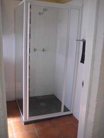 Comfy Stay Accommodation - Redcliffe Tourism 3