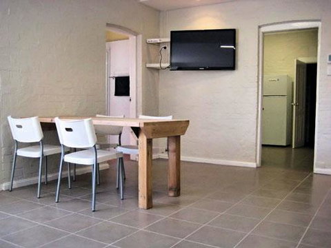 Comfy Stay Accommodation - Redcliffe Tourism 2