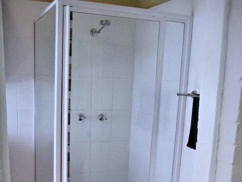 Comfy Stay Accommodation - Redcliffe Tourism 1