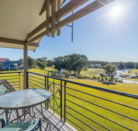 Condo 108  Horizons Resort  Golf stunning course  lake Views - Redcliffe Tourism