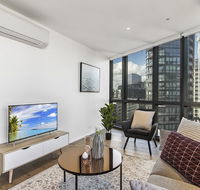 Contemporary Luxury With Views At Maya Waterfront - Redcliffe Tourism