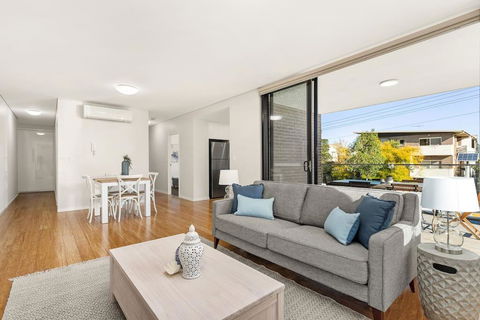 Convenience And Comfort In Rosehill - Redcliffe Tourism 2