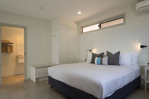 Cooper's Country Lodge - Redcliffe Tourism 0