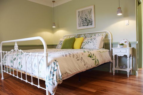 Copeland House - Redcliffe Tourism 2