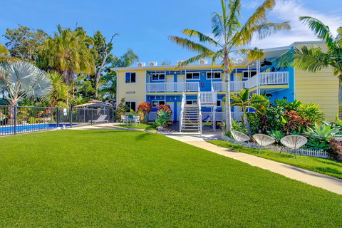 Coral Inn Boutique Hotel - Redcliffe Tourism 2