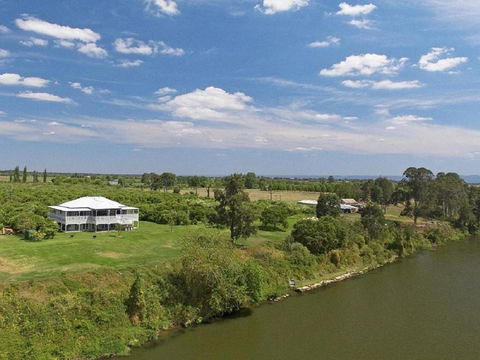 Cornwallis House - Redcliffe Tourism 1