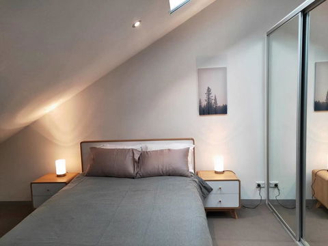 Cosy Modern Apartment In Brunswick - Redcliffe Tourism 1