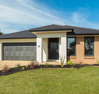 Cosy on Currawong - Redcliffe Tourism
