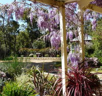 Country Charm Retreat BB - Redcliffe Tourism