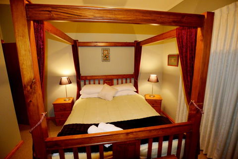 Country Lane Cottage - Redcliffe Tourism 2