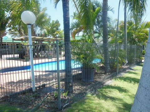 Country Road Motel - Redcliffe Tourism 0
