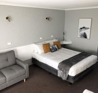 Country Roads Motor Inn - Redcliffe Tourism