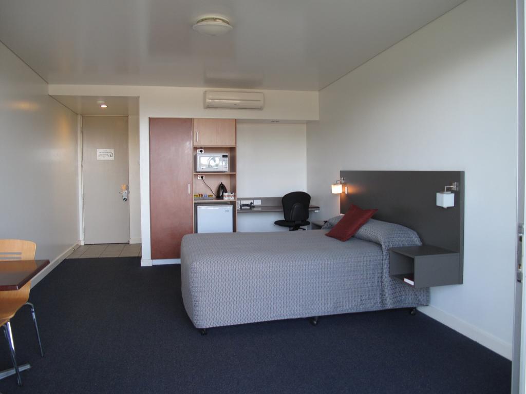  Redcliffe Tourism