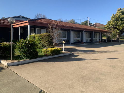 Countryman Motor Inn Cowra - Redcliffe Tourism 2