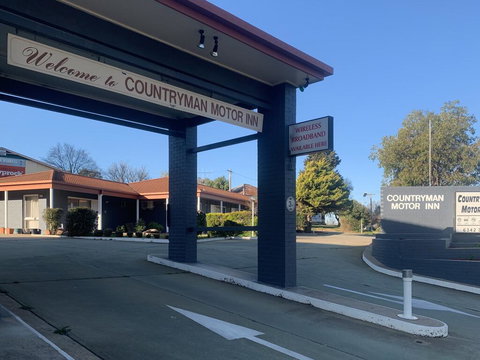 Countryman Motor Inn Cowra - Redcliffe Tourism 1
