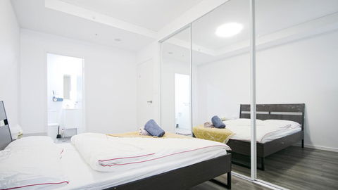 Cozy Apartments Near Burwood Train Station - Redcliffe Tourism 3