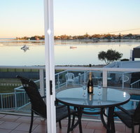 Crown Apartments - Redcliffe Tourism