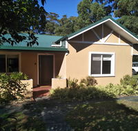 Crystal Springs Holiday Accommodation - Redcliffe Tourism
