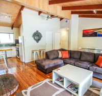 Crystalbrook Cottage - Redcliffe Tourism