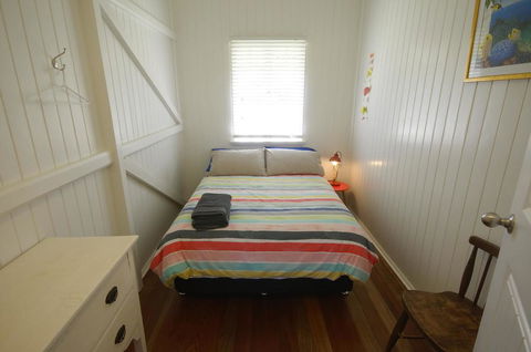 Curlew Cottage - Yungaburra - Redcliffe Tourism 3